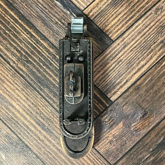 Vintage Die-Cast Steamboat Pencil Sharpener – Paddle Boat – Made in China - Picture 6 of 9